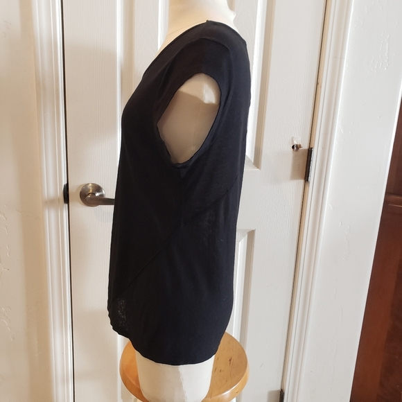 Garnet Hill Classic Black Short Sleeve Tee - Picture 5 of 8